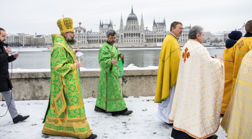 Kapaszkodjunk a szerető és hatalmas Istenbe  – Vízkereszt és Duna-szentelés Budapesten