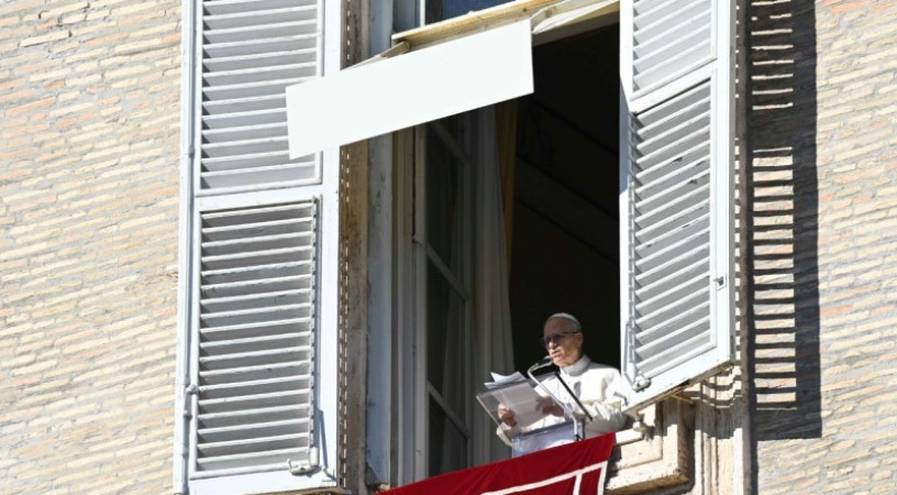 XIV. Leó pápa vasárnap délben: A sötét órákban a keresztség világosság