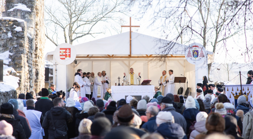Szent Margit önmaga a béke szigete, a kiengesztelődés helye – Szentmisét ünnepeltek a Margitszigeten