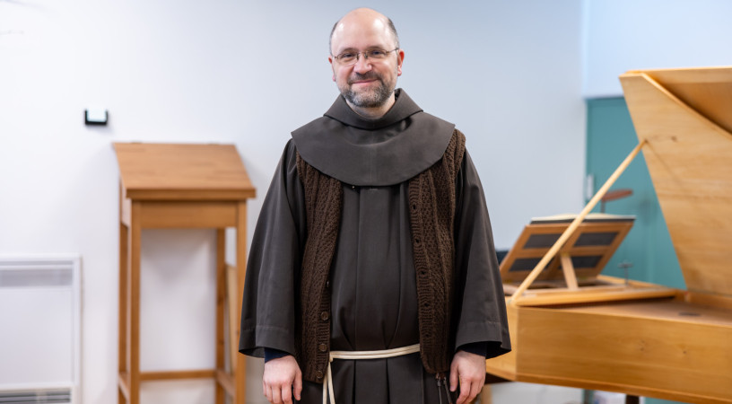 A végső öröm forrásánál – Szoliva Gábriel OFM a zene erejéről