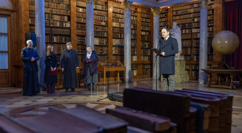 Újra látogatható a megmentett Pannonhalmi Főapátsági Könyvtár