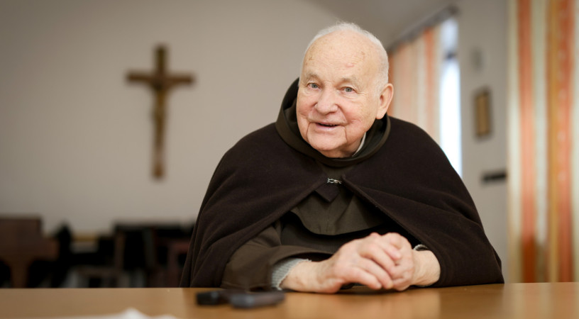 Ahol a szeretet érvényre jut – Beszélgetés a Parma Fidei díjas Reisz Pál ferences szerzetessel