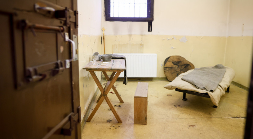 Mindszenty József és Rajk László találkozása – Videóriport a Conti utcai börtönről