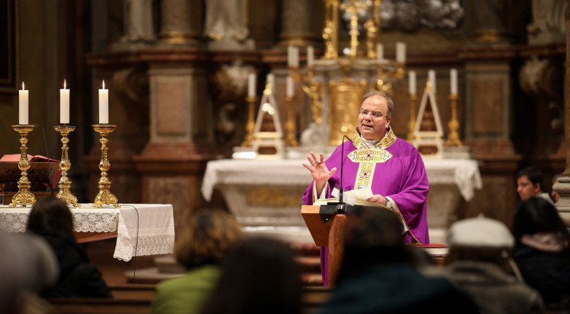 A tanterem és a zsibongó folyosó szentélye – Pedagógusok lelkigyakorlata Budapesten (3. rész)