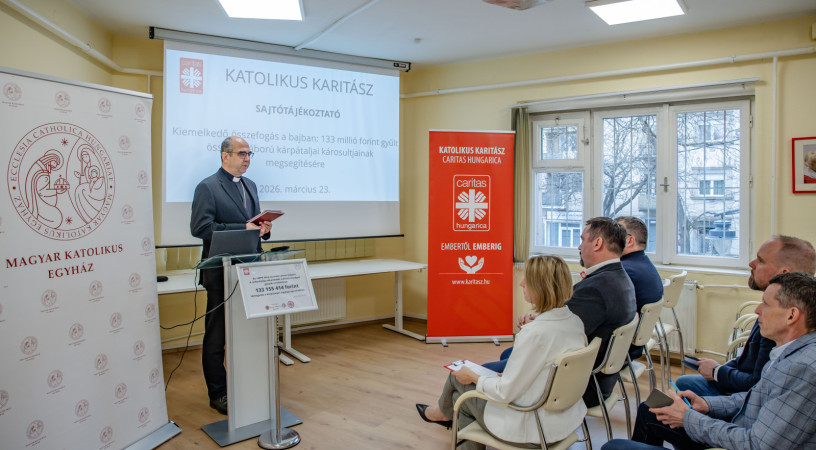 Minden eltemetett katonára jut egy eltűnt katona – A Karitász az ukrajnai háború négy évéről