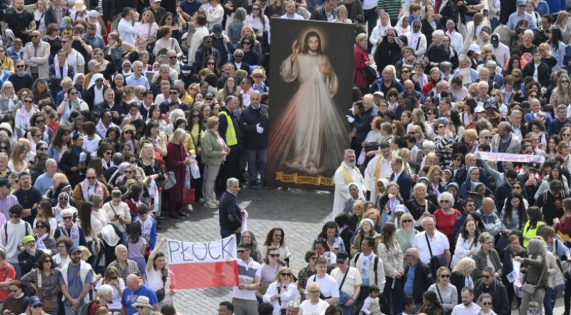 XIV. Leó pápa vasárnap délben: A vasárnapi eucharisztia nélkülözhetetlen a keresztény élet számára