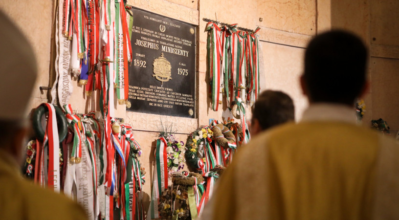 Felföldi László pécsi püspök celebrálja a Mindszenty-zarándoklat szentmiséjét Esztergomban