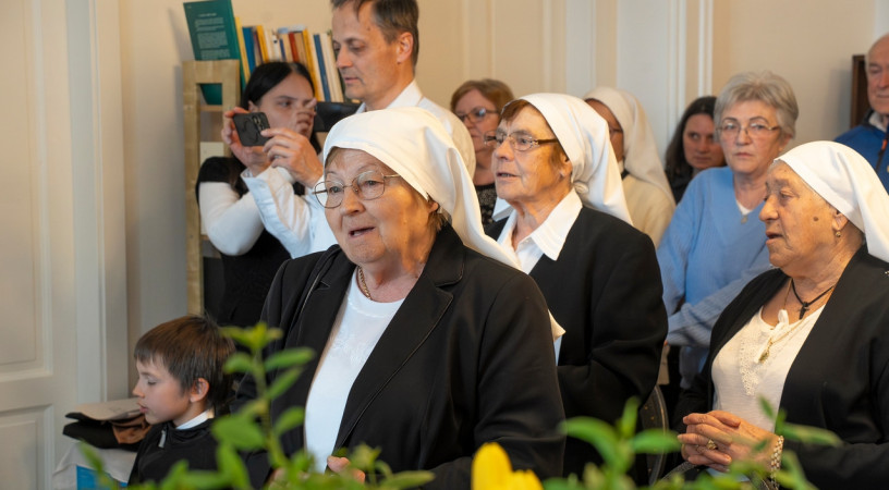 Vissza kell találni a csendhez – Egy Mindszenty bíboros alapította rend születhet újjá Celldömölkön