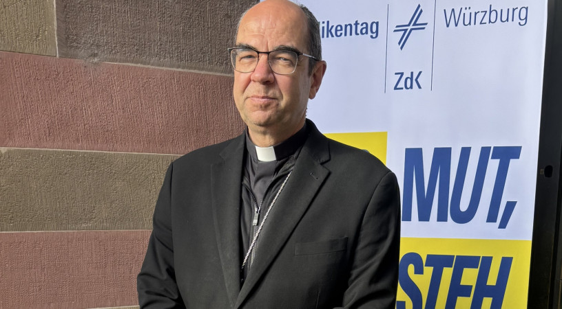 Székely János a német Katholikentagon: Szétválik az egyház és az állam, mégis harmonikus a kapcsolat