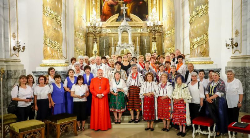 Német László bíboros mutatott be szentmisét a hagyományos horvát nemzetiségi napon Kalocsán