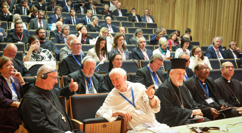 Tanulók az Úr szolgálatának iskolájában – Nemzetközi ökumenikus konferenciát tartottak Pannonhalmán