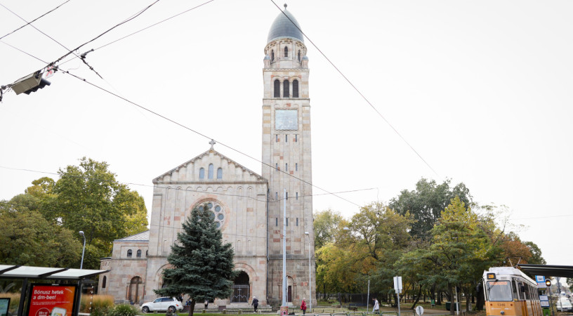 A legmélyebb igazságunkhoz kell visszatalálnunk – Kilencvenéves a budapesti Páli Szent Vince-templom
