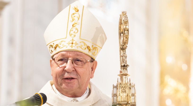 Beiktatták Palánki Ferenc kalocsa-kecskeméti érseket